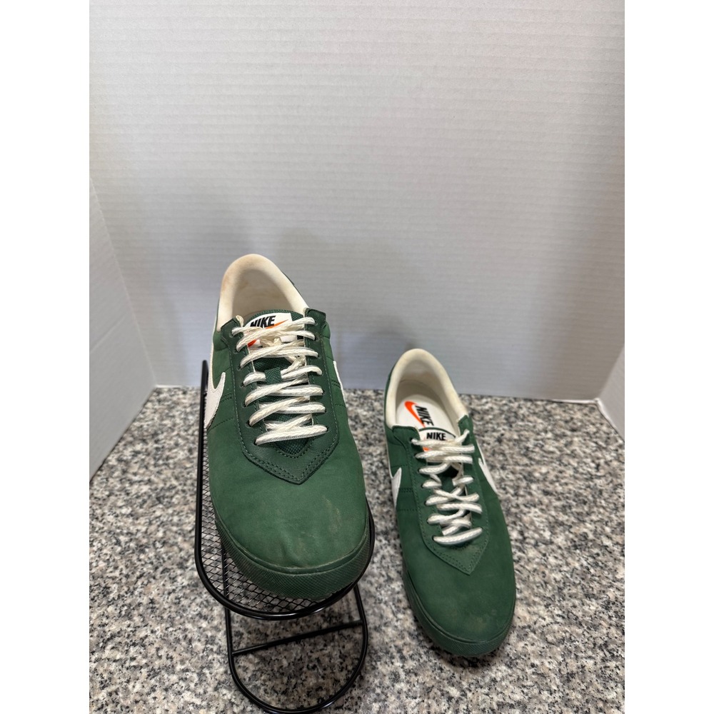 Nike Waffle Trainer 2 Mens 7 Green White IH2341-300 Good Retro Suede Sneaker